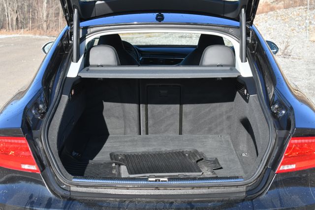 Vehicle image 20 of 33