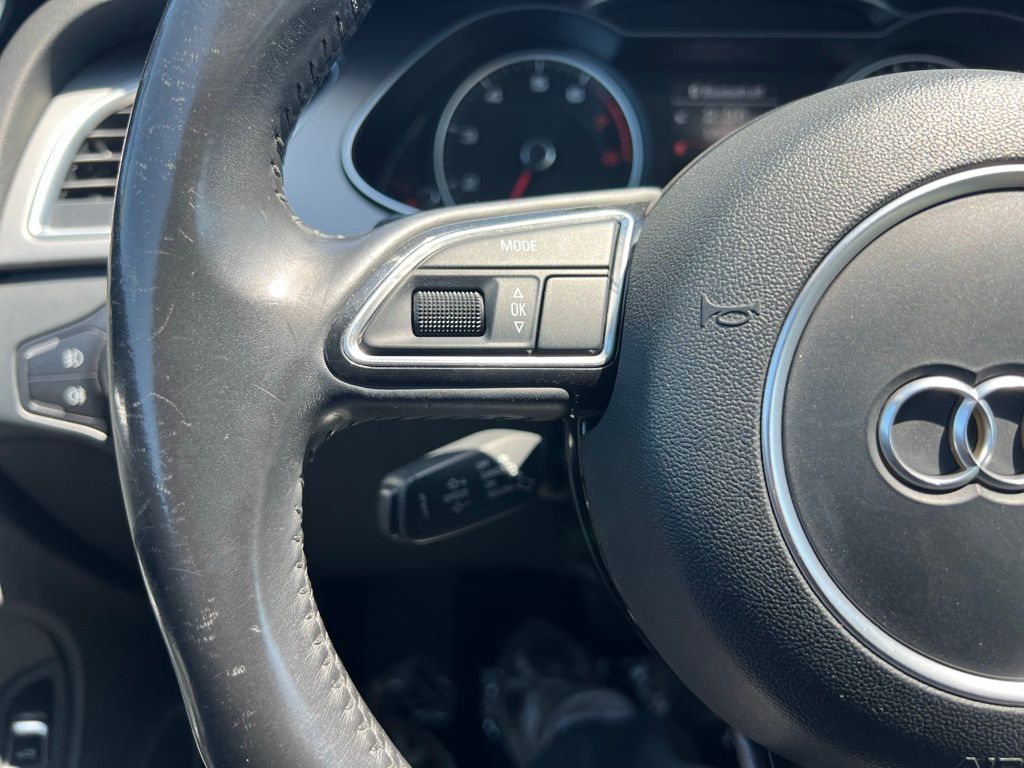 Vehicle image 20 of 30