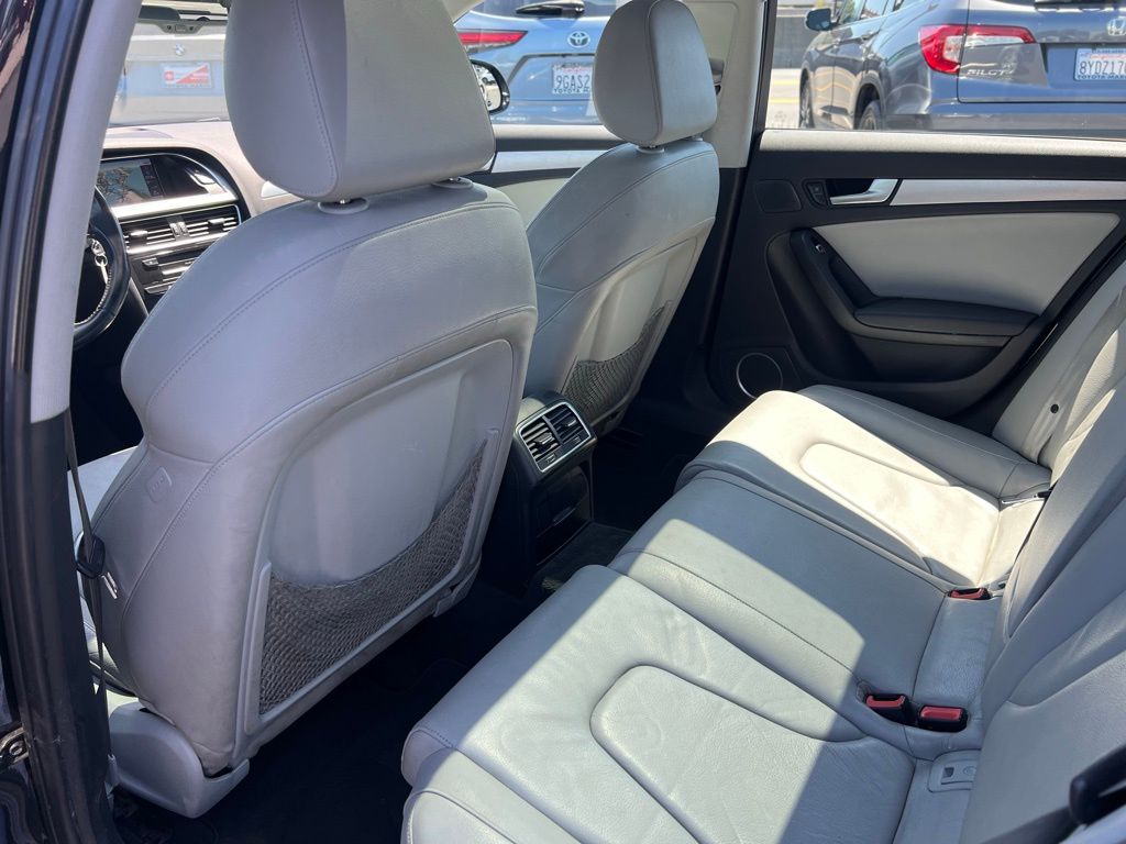 Vehicle image 16 of 30