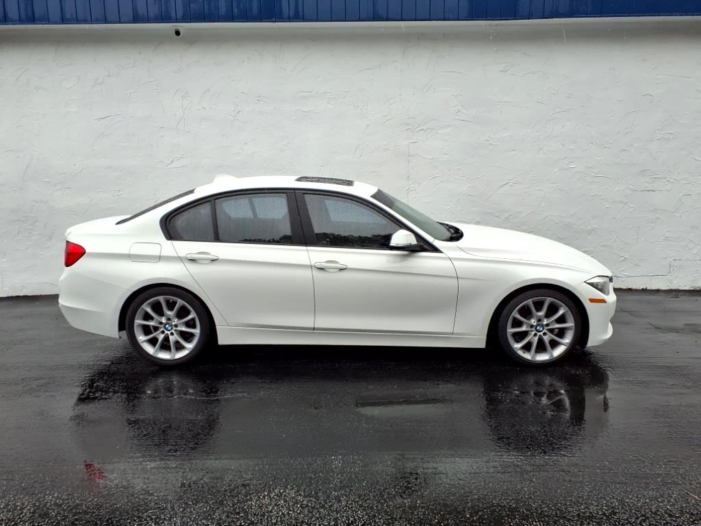 Vehicle image 4 of 26