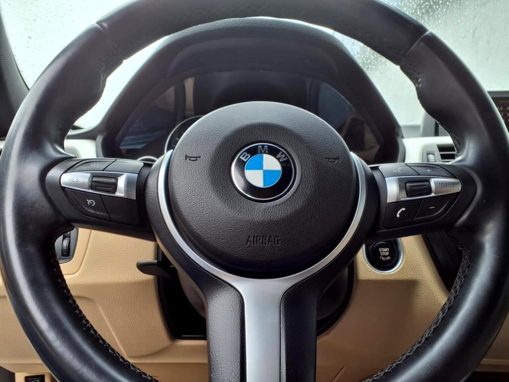 Vehicle image 15 of 26