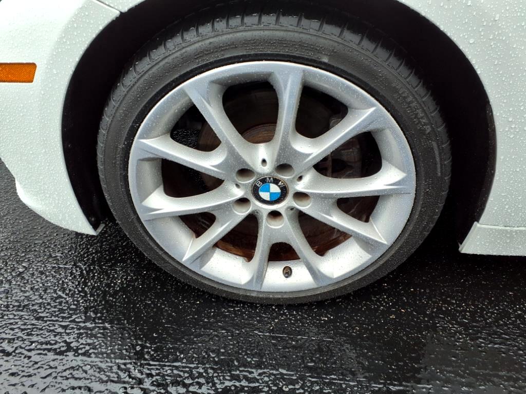 Vehicle image 9 of 26