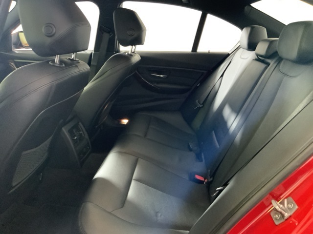 Vehicle image 22 of 47