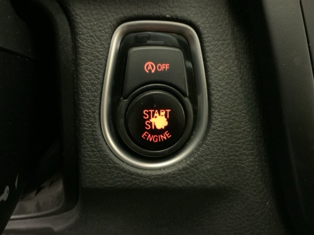 Vehicle image 32 of 47