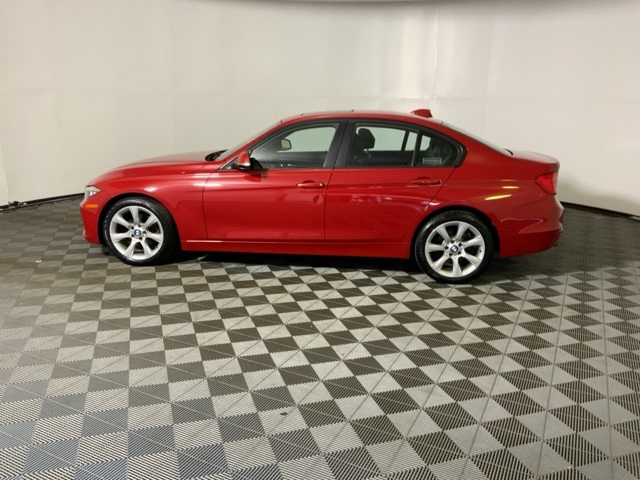 Vehicle image 12 of 47