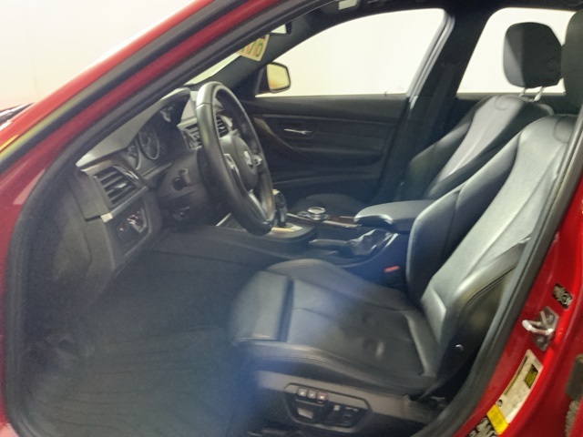 Vehicle image 38 of 47