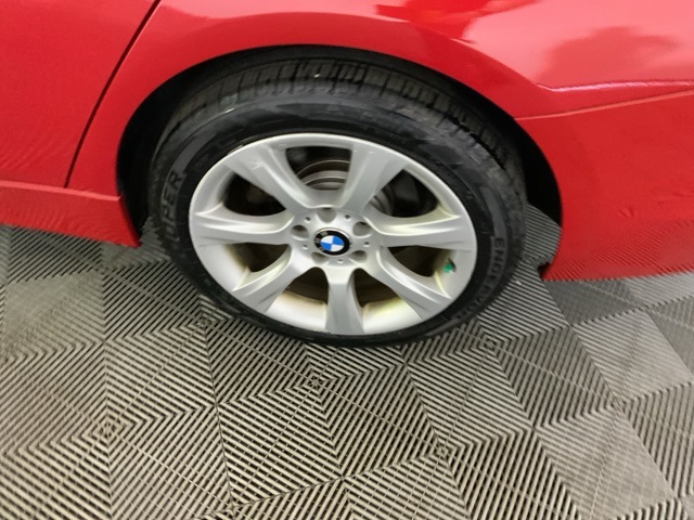 Vehicle image 18 of 47