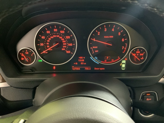 Vehicle image 26 of 47