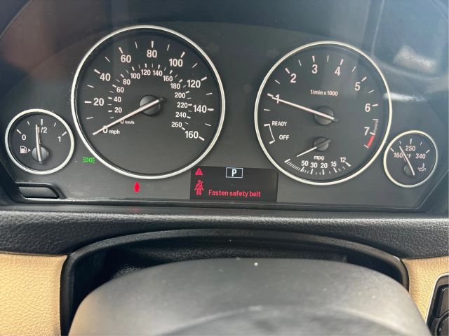 Vehicle image 19 of 44