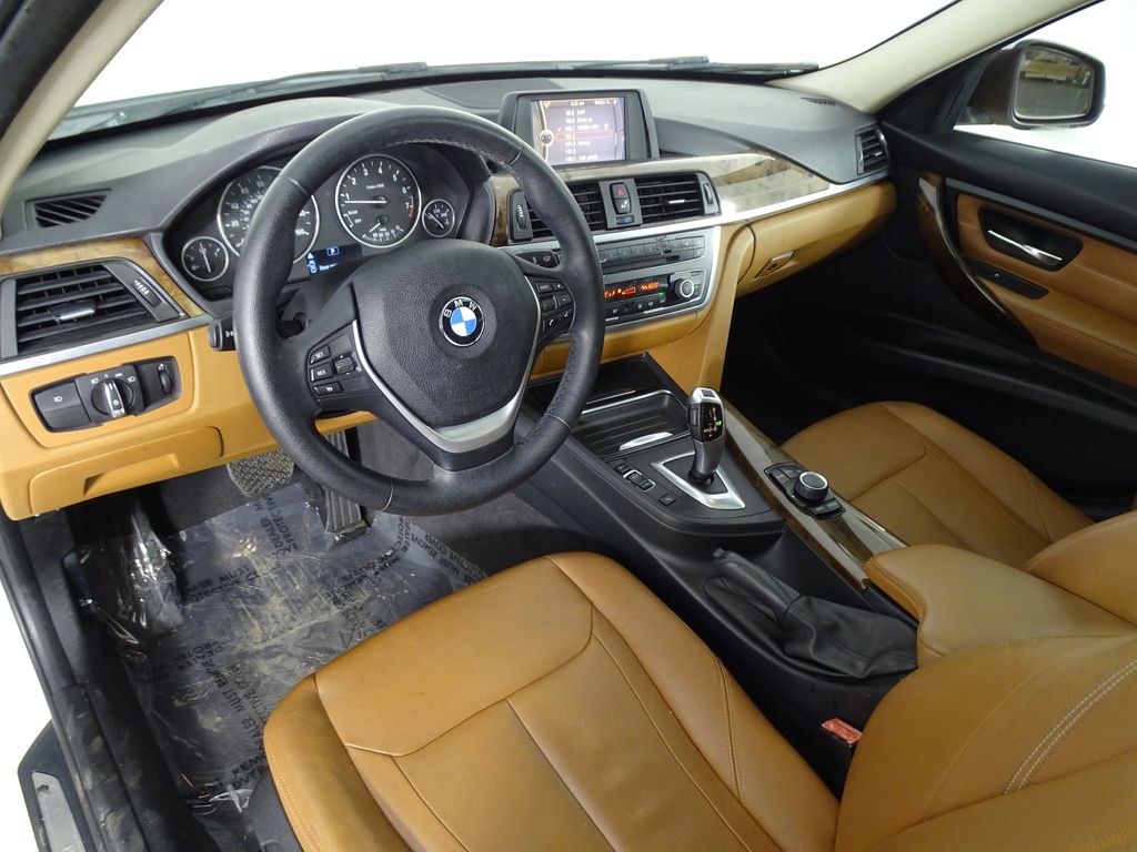 Vehicle image 15 of 38