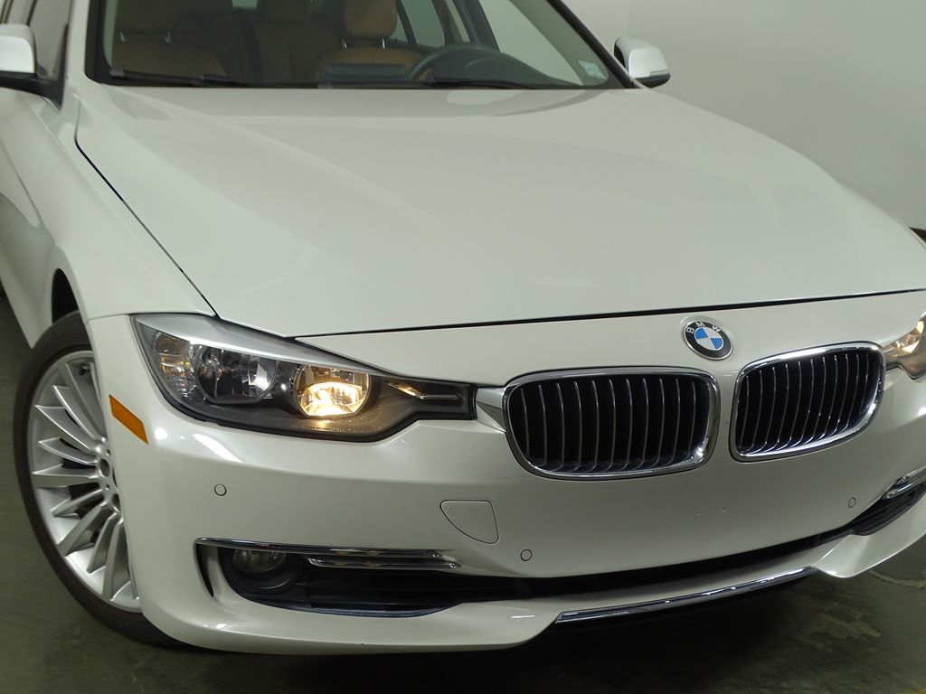 Vehicle image 4 of 38