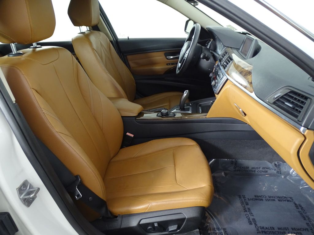 Vehicle image 12 of 38