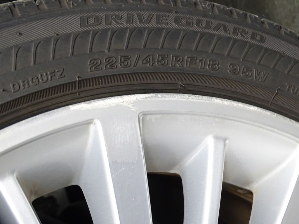 Vehicle image 10 of 38