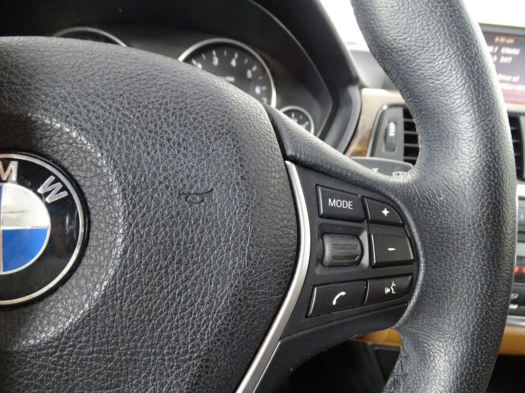Vehicle image 17 of 38