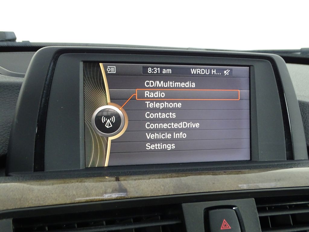 Vehicle image 21 of 38