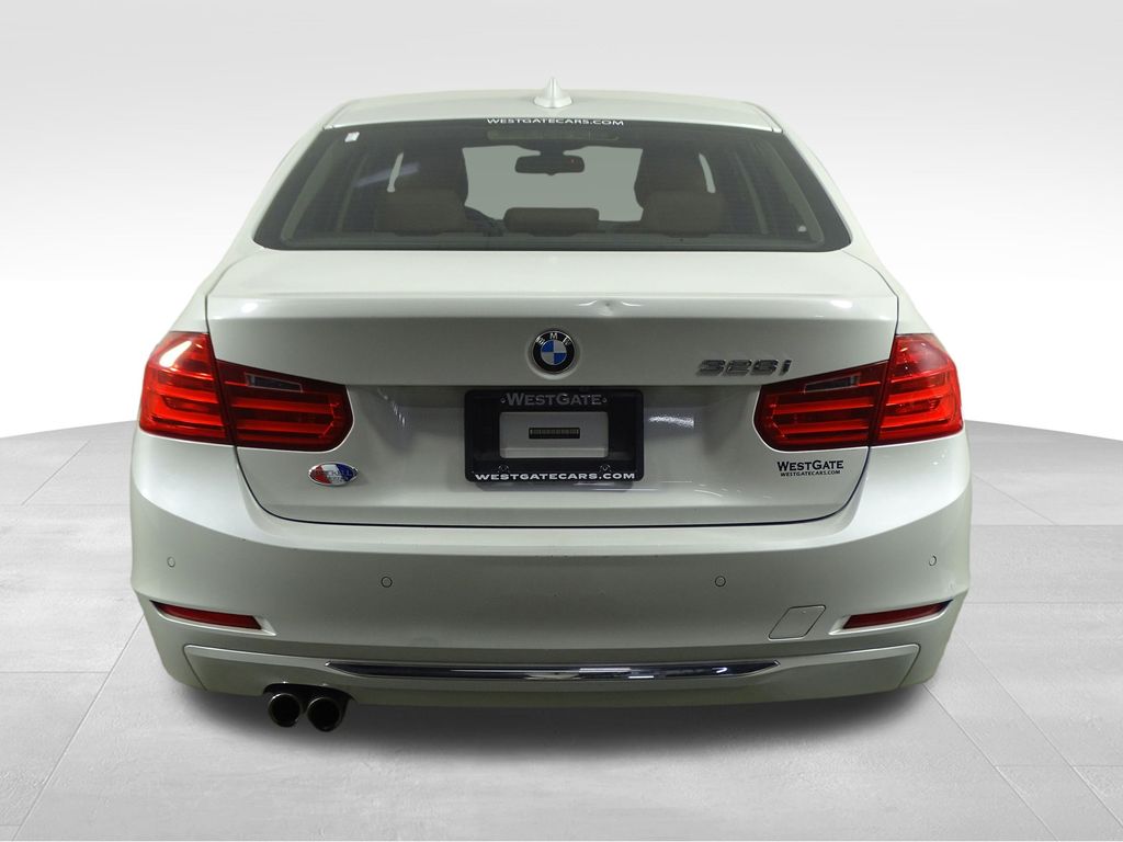 Vehicle image 6 of 38