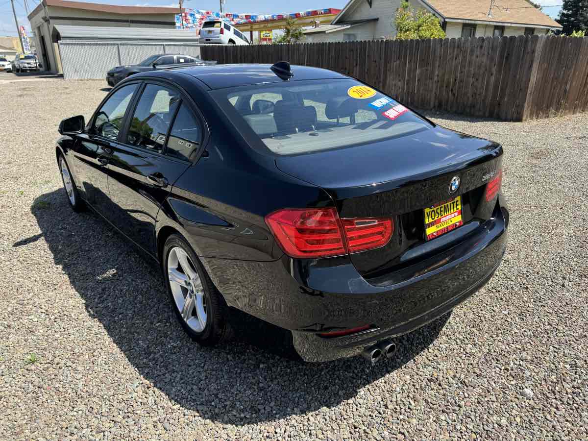 Vehicle image 6 of 16