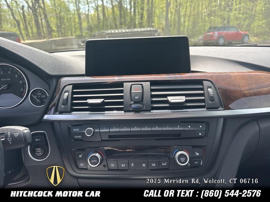 Vehicle image 24 of 31
