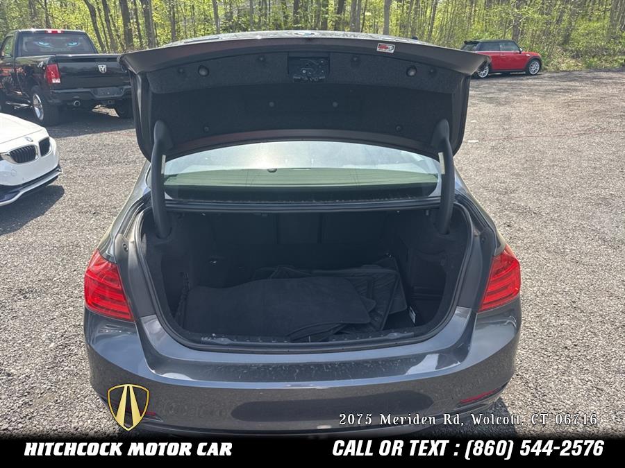 Vehicle image 28 of 31