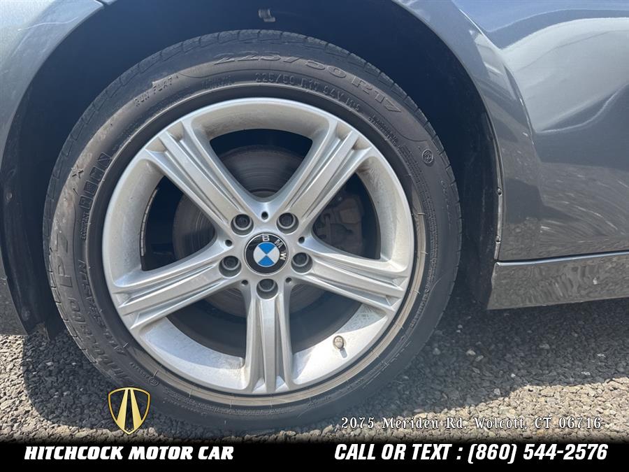 Vehicle image 16 of 31