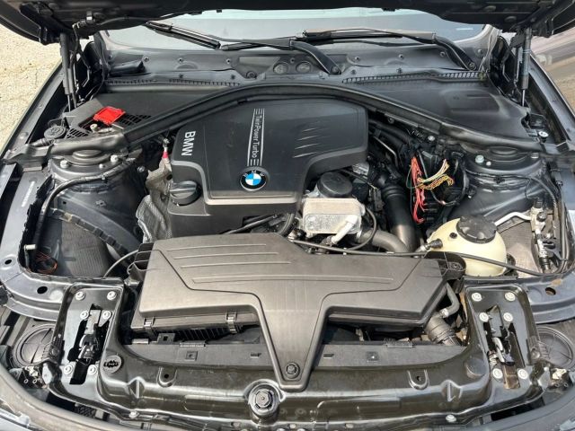 Vehicle image 20 of 25