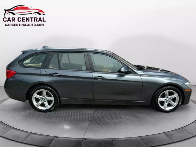 Vehicle image 4 of 25