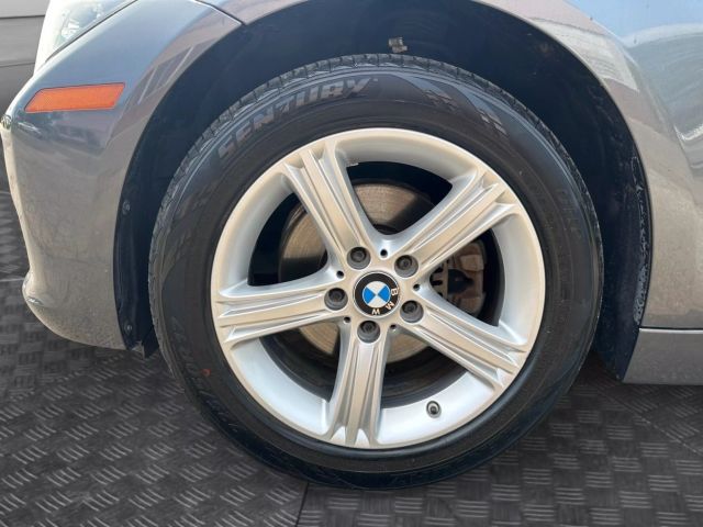 Vehicle image 9 of 25