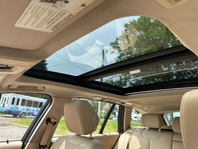 Vehicle image 24 of 25