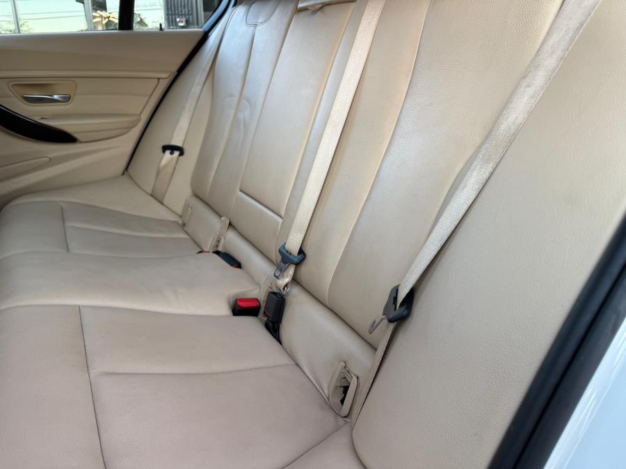 Vehicle image 10 of 38