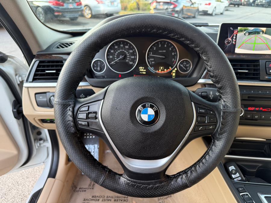 Vehicle image 22 of 38