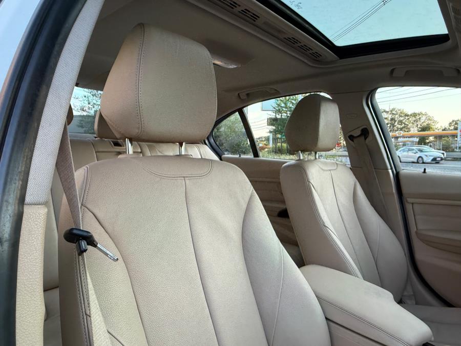Vehicle image 13 of 38