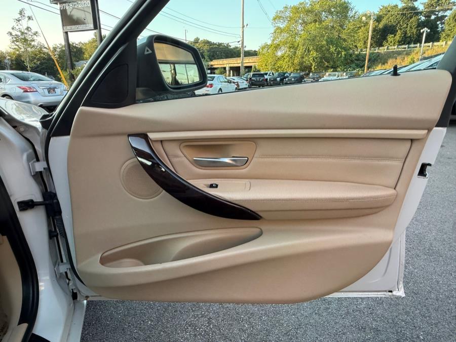 Vehicle image 29 of 38