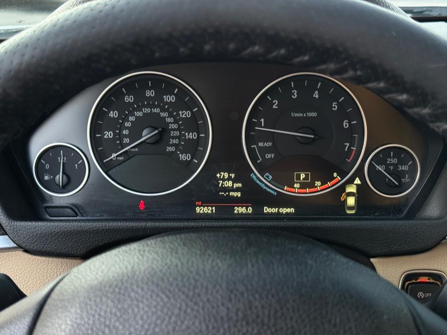 Vehicle image 24 of 38