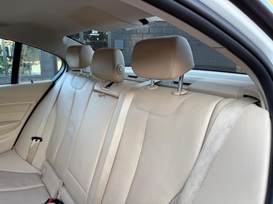 Vehicle image 16 of 38