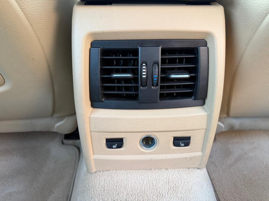 Vehicle image 32 of 38