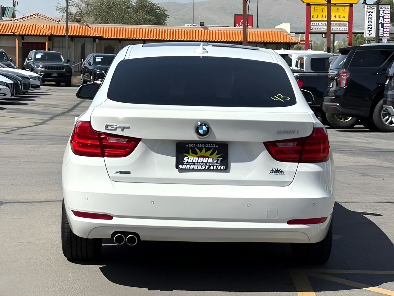Vehicle image 33 of 35