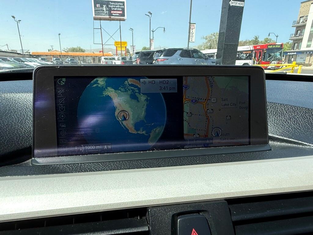 Vehicle image 27 of 35