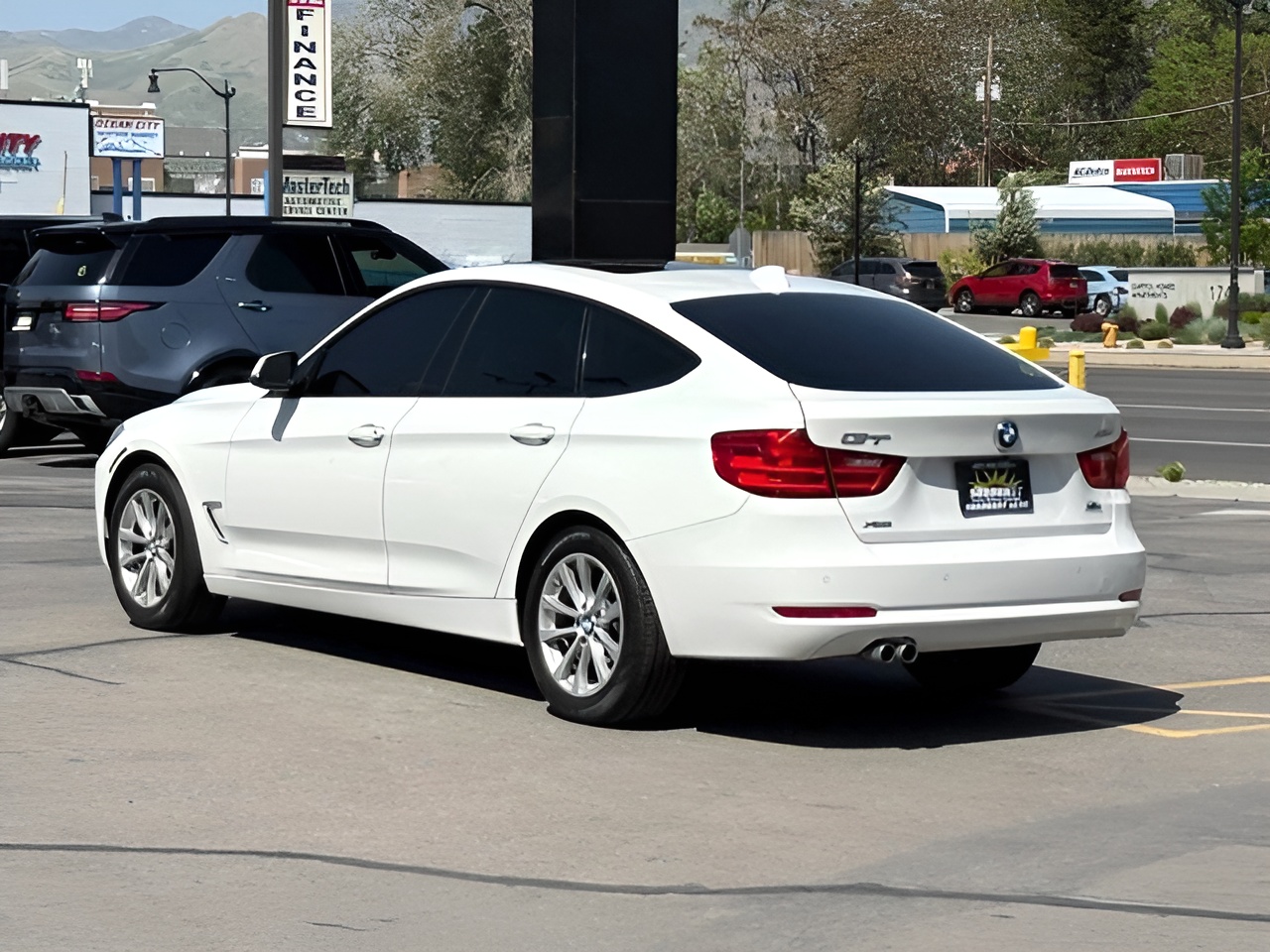 Vehicle image 34 of 35