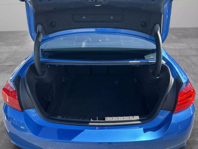 Vehicle image 29 of 30