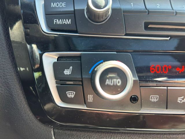 Vehicle image 25 of 30