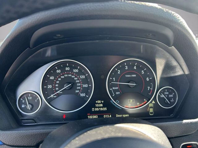 Vehicle image 14 of 30