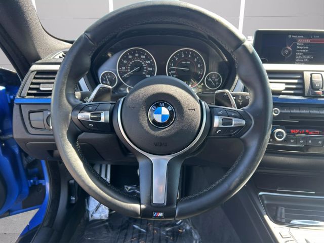 Vehicle image 13 of 30