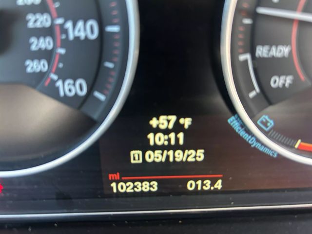Vehicle image 19 of 30