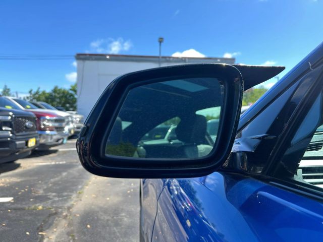Vehicle image 26 of 30