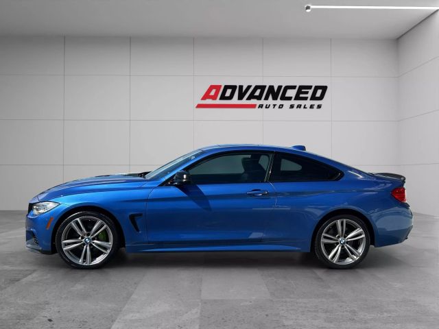 Vehicle image 8 of 30