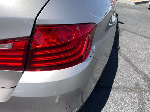 Vehicle image 11 of 30