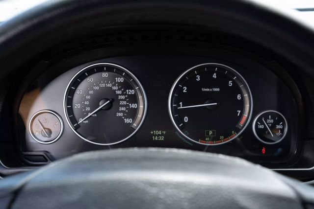 Vehicle image 12 of 22
