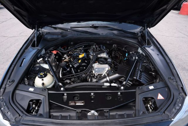Vehicle image 6 of 22
