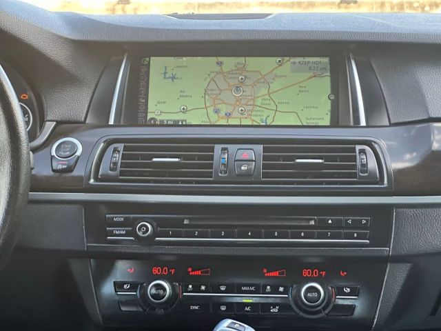 Vehicle image 14 of 30