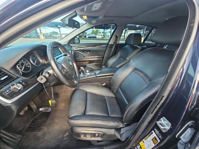 Vehicle image 6 of 8